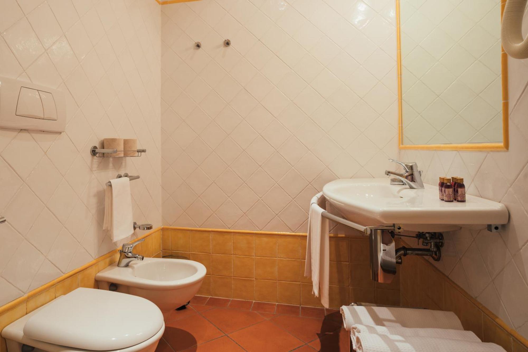 Albergo Cane Dozza Extérieur photo