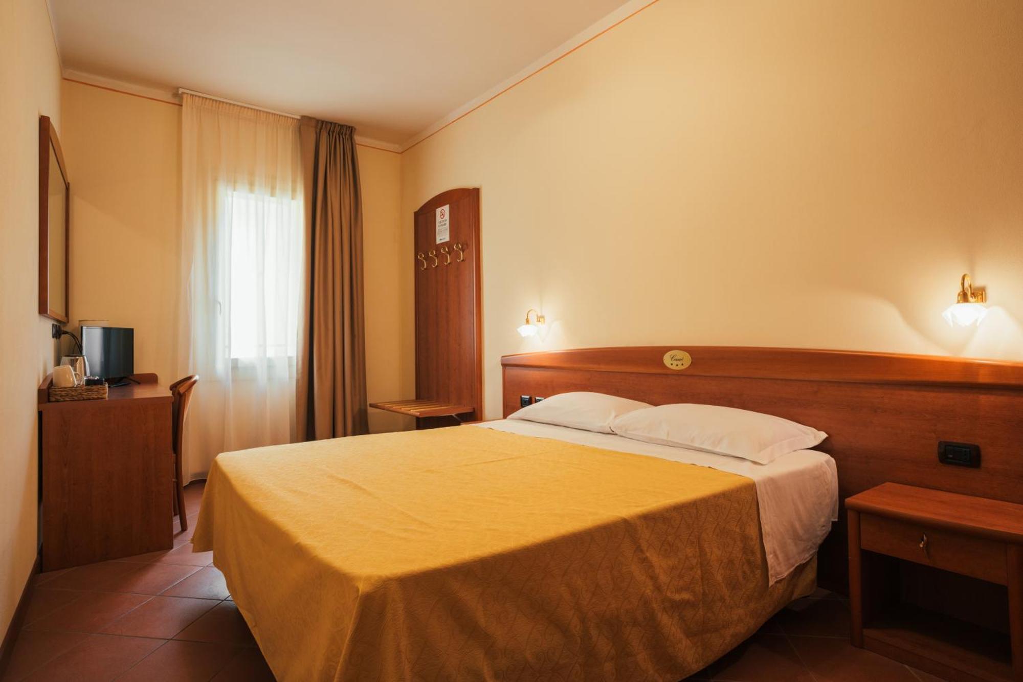 Albergo Cane Dozza Extérieur photo