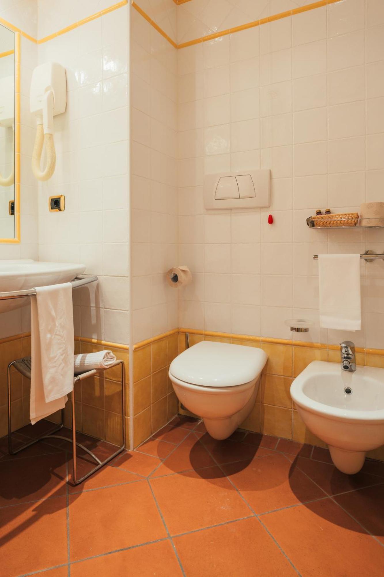 Albergo Cane Dozza Extérieur photo