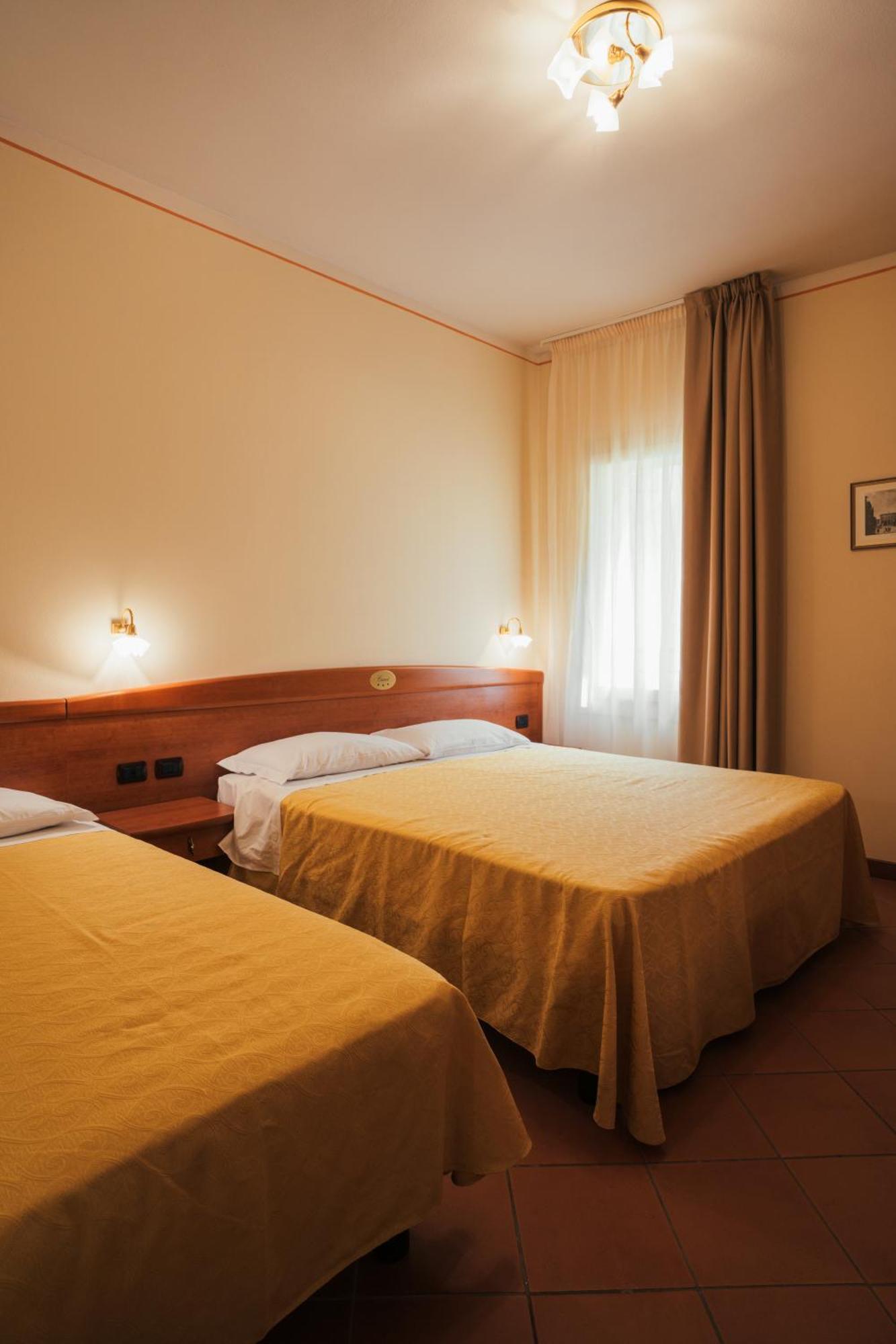 Albergo Cane Dozza Extérieur photo