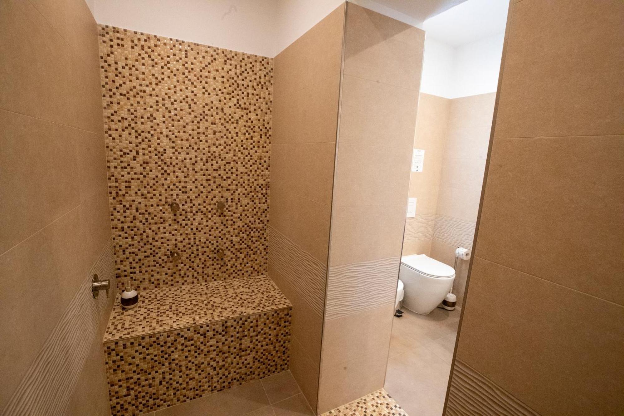 Albergo Cane Dozza Extérieur photo